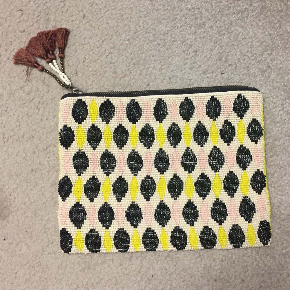 Beaded clutch
